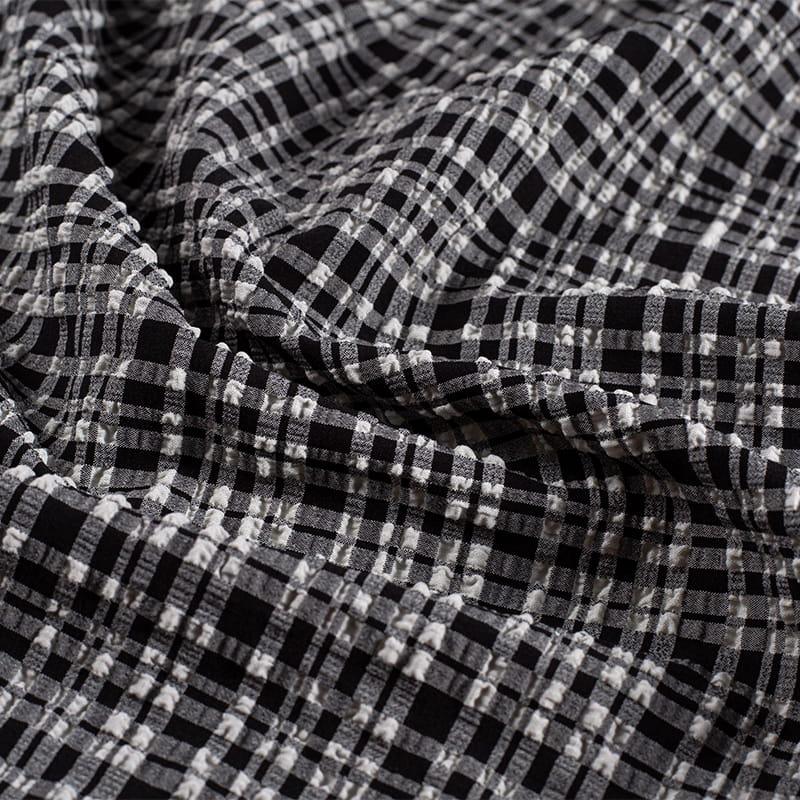 130gsm Black & White Nylon-Polyester Fashion Bubble Jacquard Fabric